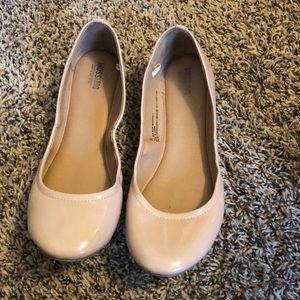 Nude Flats